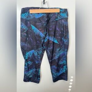 5 FOR $20 DanSkin Now Capri Workout Pants Leggings Tropical Blue Womens sz Large